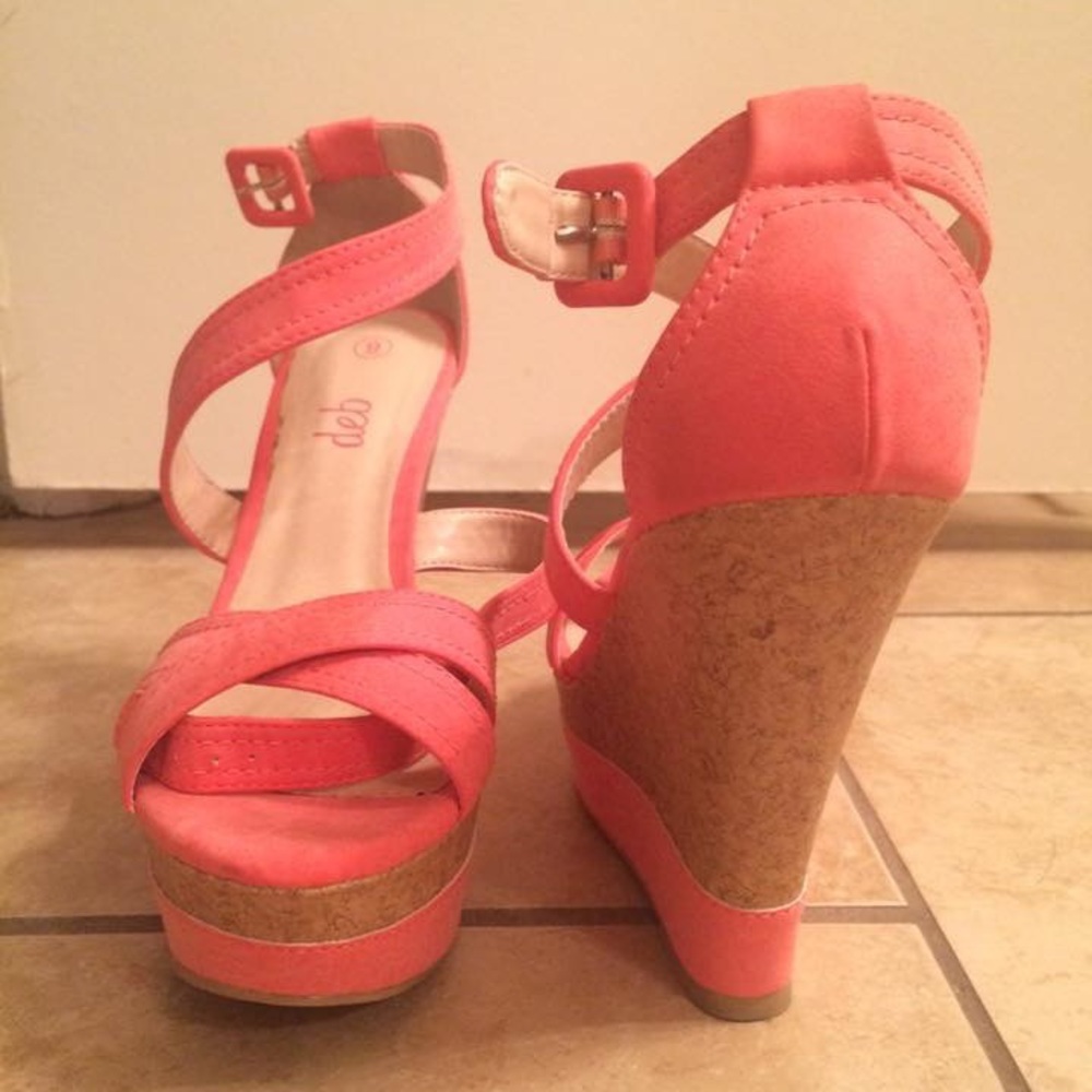 Coral wedges